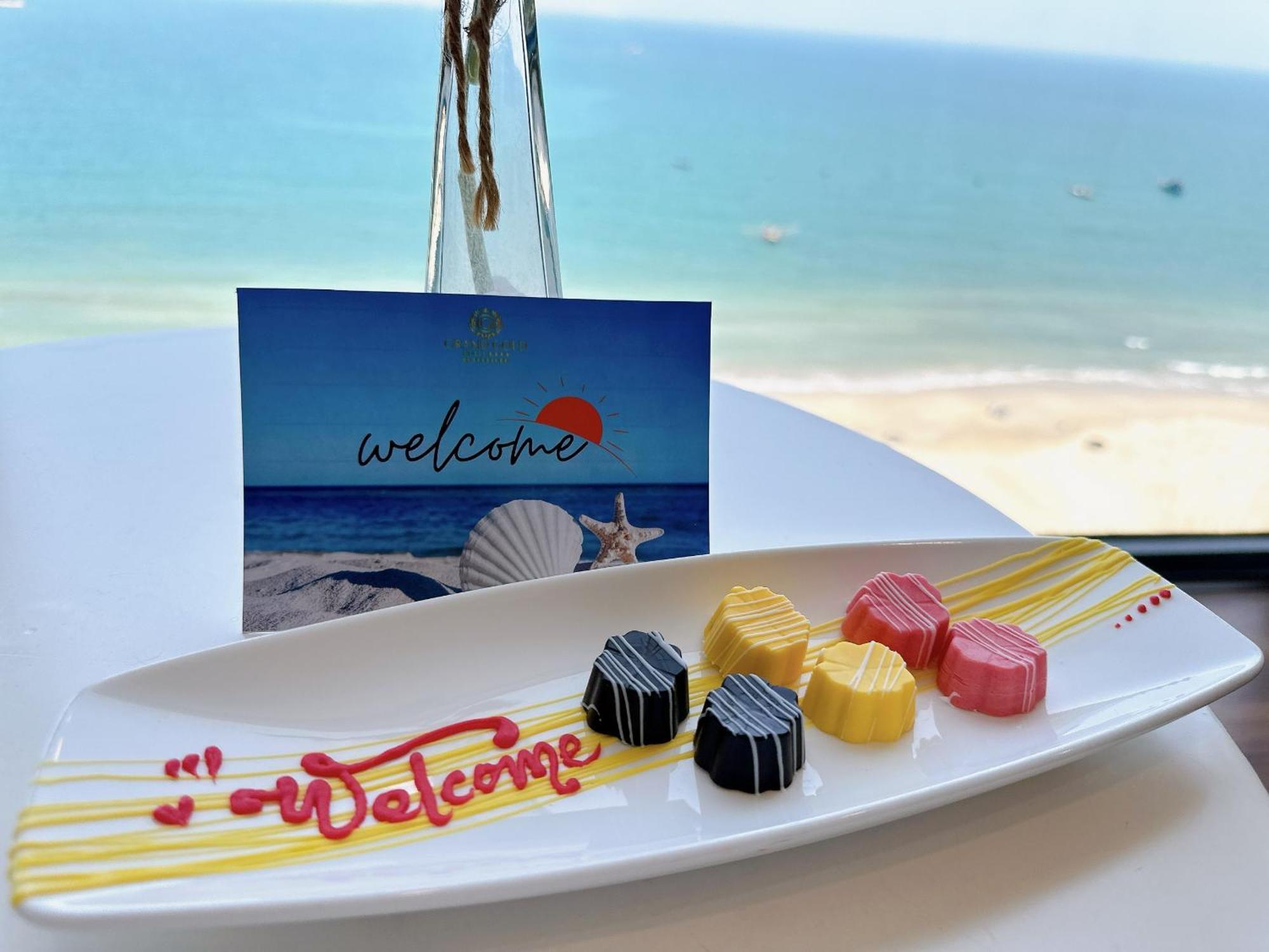 Grand Gold Beach Hotel & Spa Da Nang Exterior foto